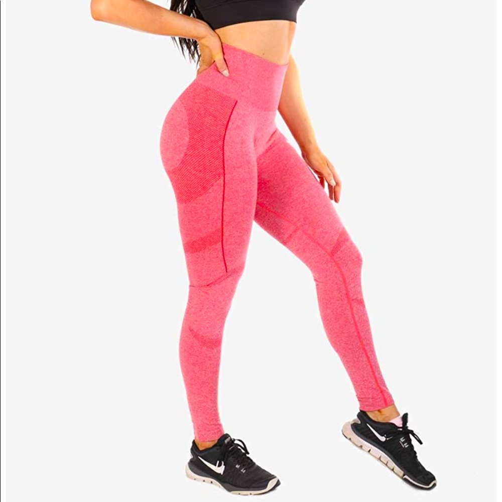 Seamless workout leggings